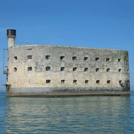 Appartement In Mit Garten Und Terrasse By Interhome